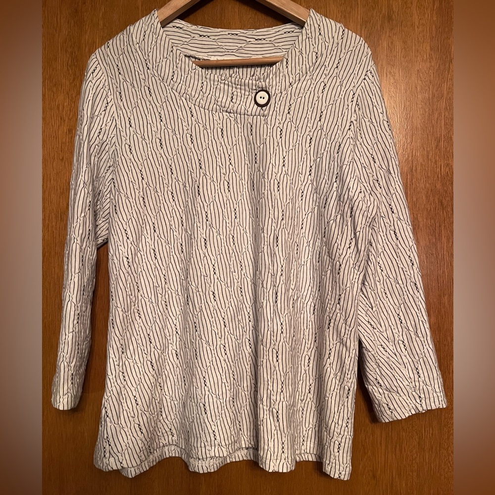 Habitat top, white and navy, large